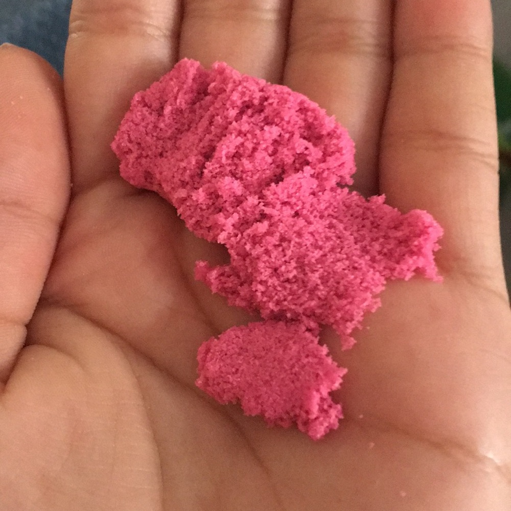 Pink kinetic sand